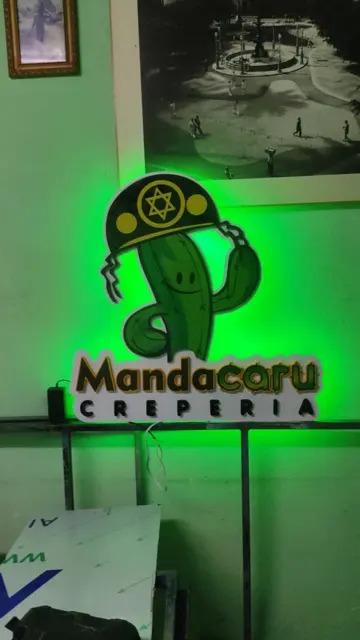 Mandacaru · marca iluminada