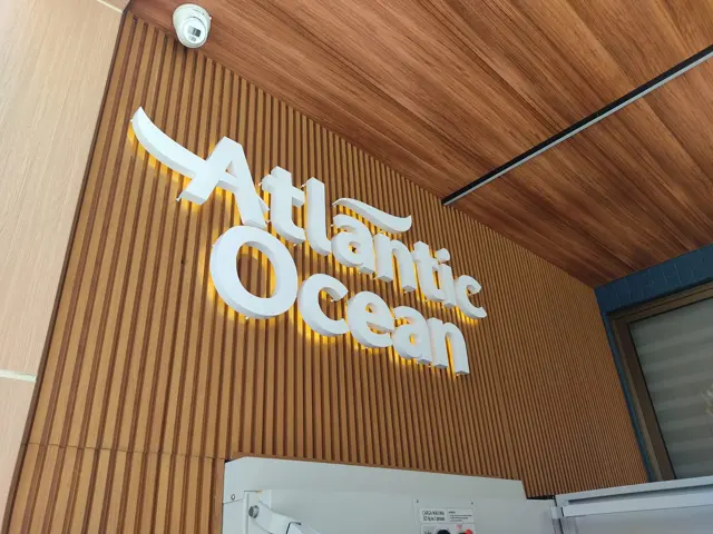 Atlantic Ocean · ambiente