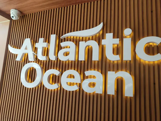 Atlantic Ocean · detalhe