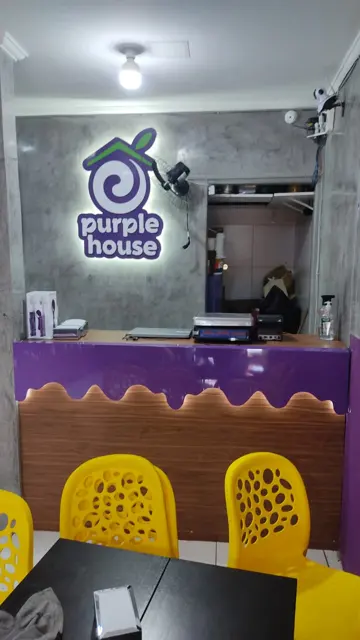 Purple House · balcão de atendimento
