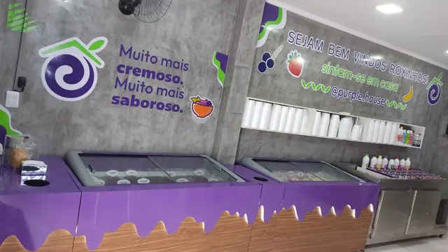 Purple House · balcões personalizados